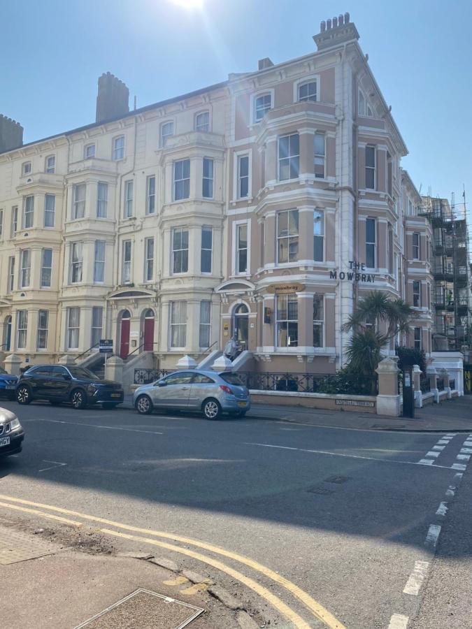 Bed and Breakfast The Mowbray AEGON International Esterno foto